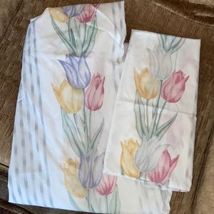 Twin size fitted sheet with pillowcase Tulips